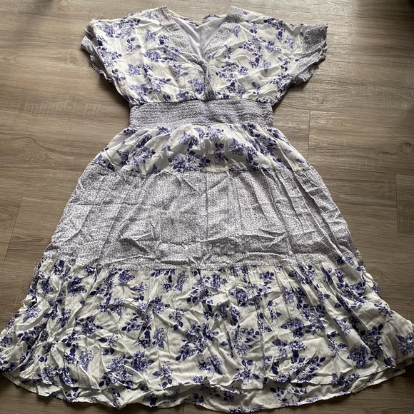 Dresses & Skirts - Petite dress